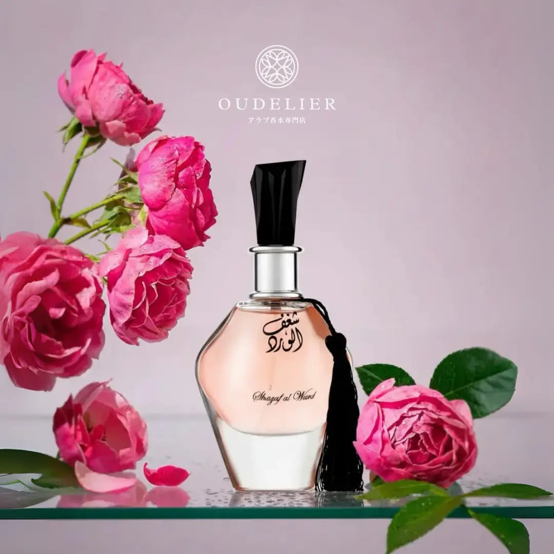 Al Wataniah Shagaf Al Ward オードパルファム 100ml/3.4fl.oz. - シネマティック撮影、豪華な照明と背景、プロダクト撮影 - シネマティック撮影
