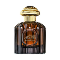 Al Wataniah Sultan Al Lail オードパルファム 100ml/3.4fl.oz. - 高級アラビア香水のボトル、エレガントなデザイン、白い背景 - ボトルのみ