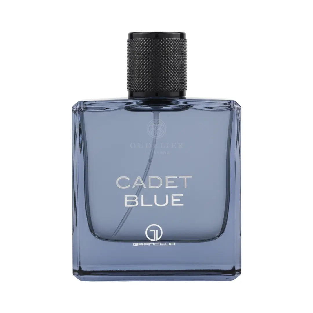 Grandeur Cadet Blue オードパルファム 100ml/3.4fl.oz. - 高級アラビア香水のボトル、エレガントなデザイン、白い背景 - ボトルのみ